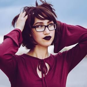 Meet your Posher, Sierra